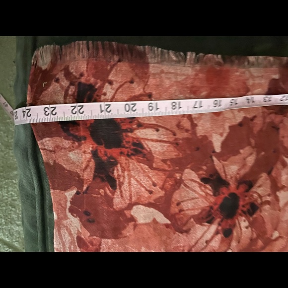 Scarf - Picture 5 of 6